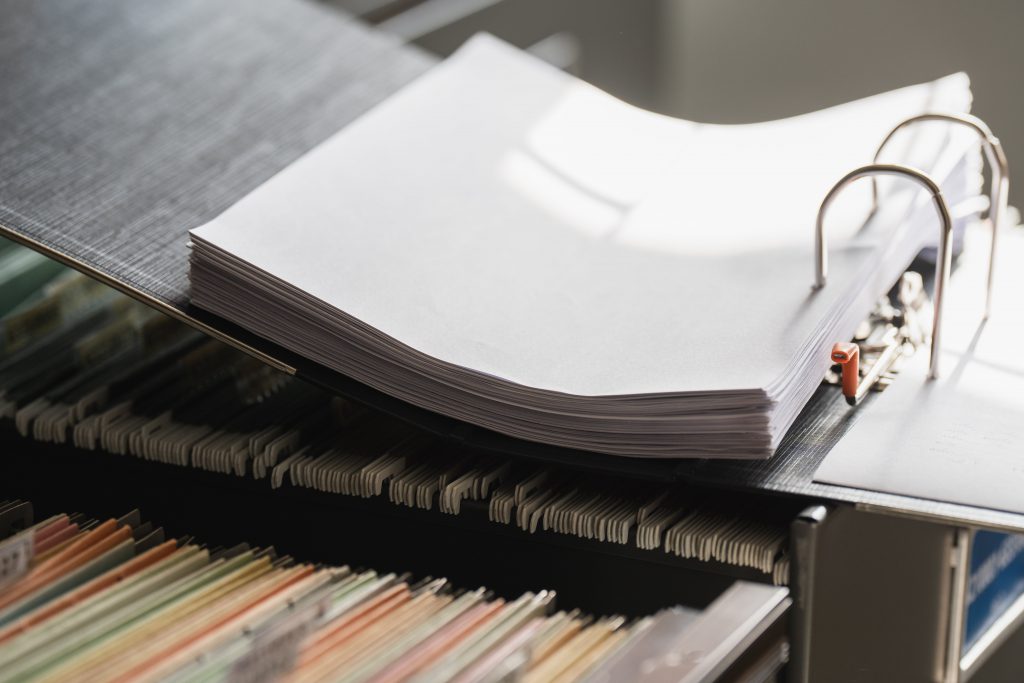 Przechowywanie dokumentów – najlepsze praktyki